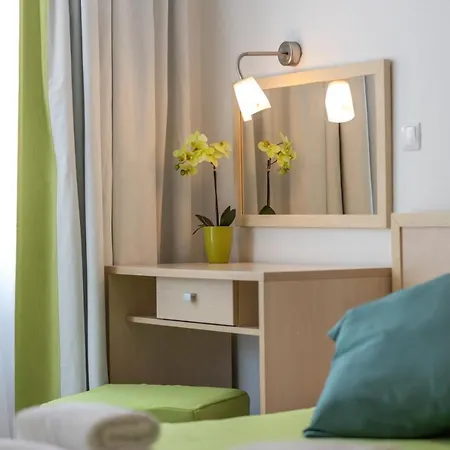 Apartment Modern A 2+2 **** *
