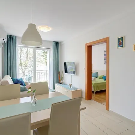 Modern A 2+2 **** Apartment